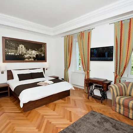 Zois Apartment *